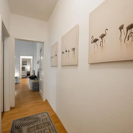 公寓 Grosse Altstadtwohnung Im Zentrum, Mit Balkon, Top Lage, 4 Schlafplaetzen 马格德堡